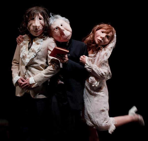 默剧安德鲁与多莉尼