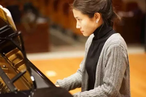 李佳胤杭州音乐会