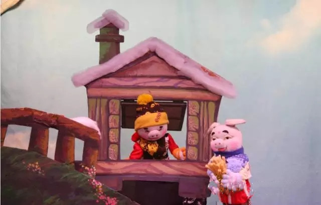 《找朋友》《披着狮子皮的羊》《不怕冷的大衣》