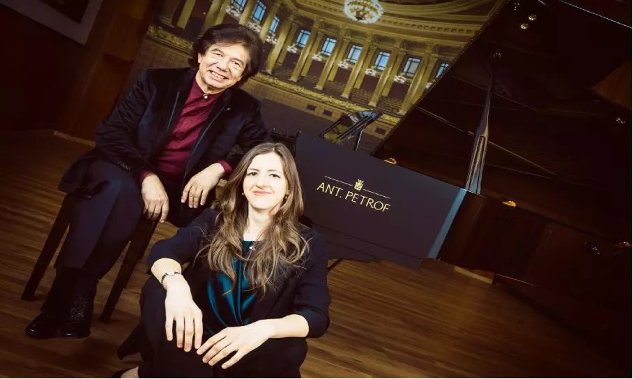 佩卓夫双钢琴组合音乐会