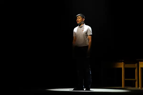 话剧青年志愿者