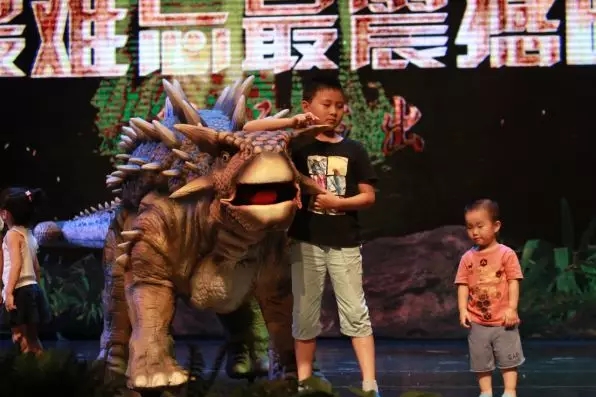 儿童剧《恐龙归来之小精灵探险记》