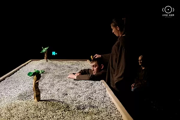 沙盘纸偶剧鳄鱼怎么了