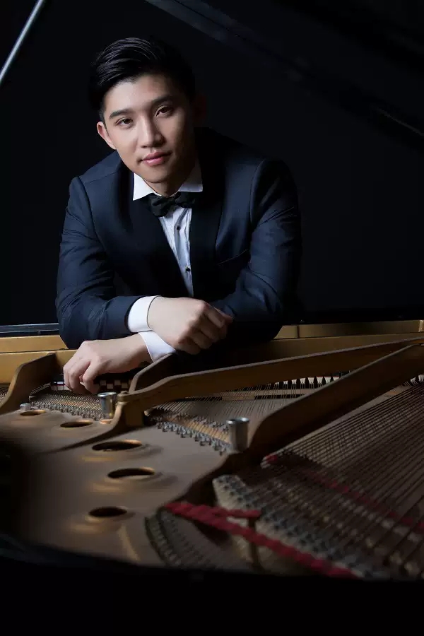 鲍释贤钢琴讲座音乐会