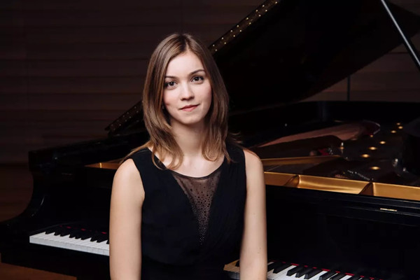 伊内斯·安德内德