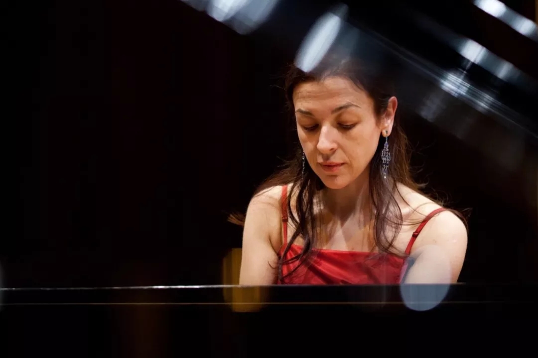 爱莲娜·古赫维奇