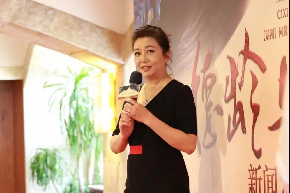 话剧德龄与慈禧上海站