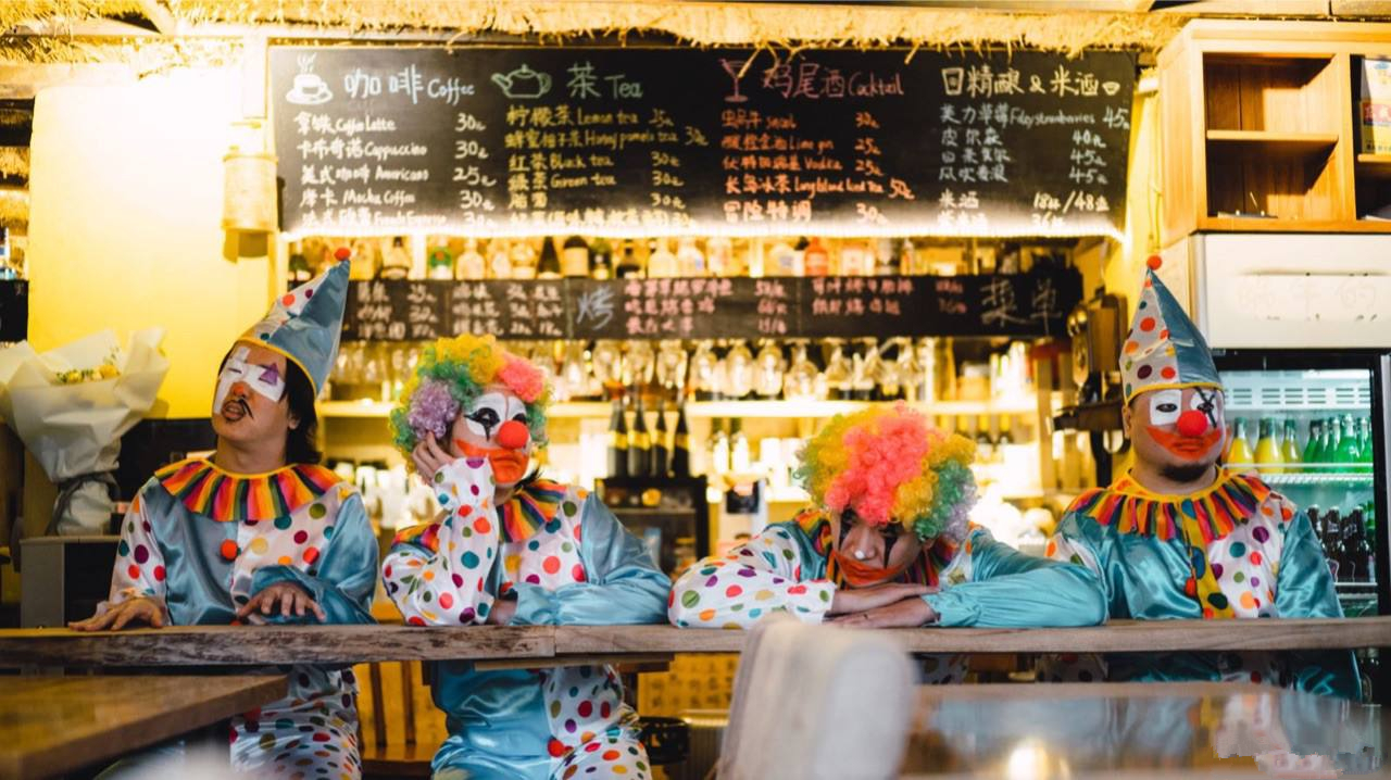 鹿亦微灯上海演唱会