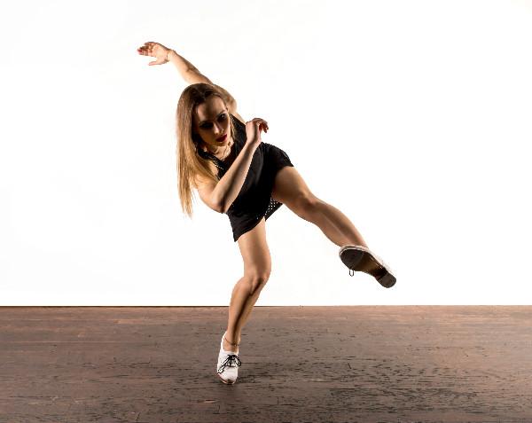 踢踏舞《踢踏先锋》