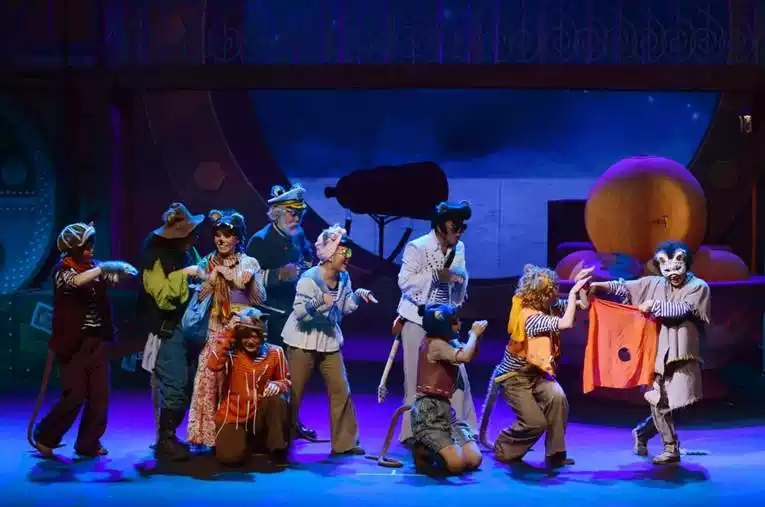 《泰坦尼克号》