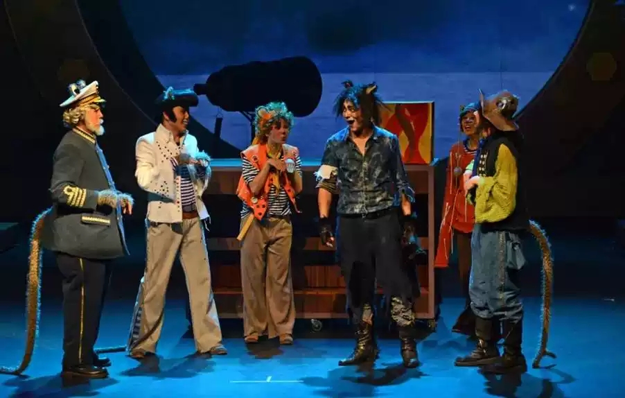 《泰坦尼克号》