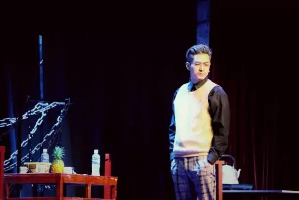 《别碰那把枪》