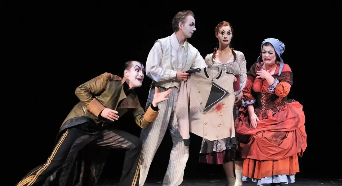 《默剧浮士德》