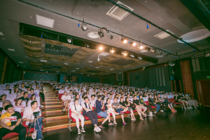 津津乐道脱口秀