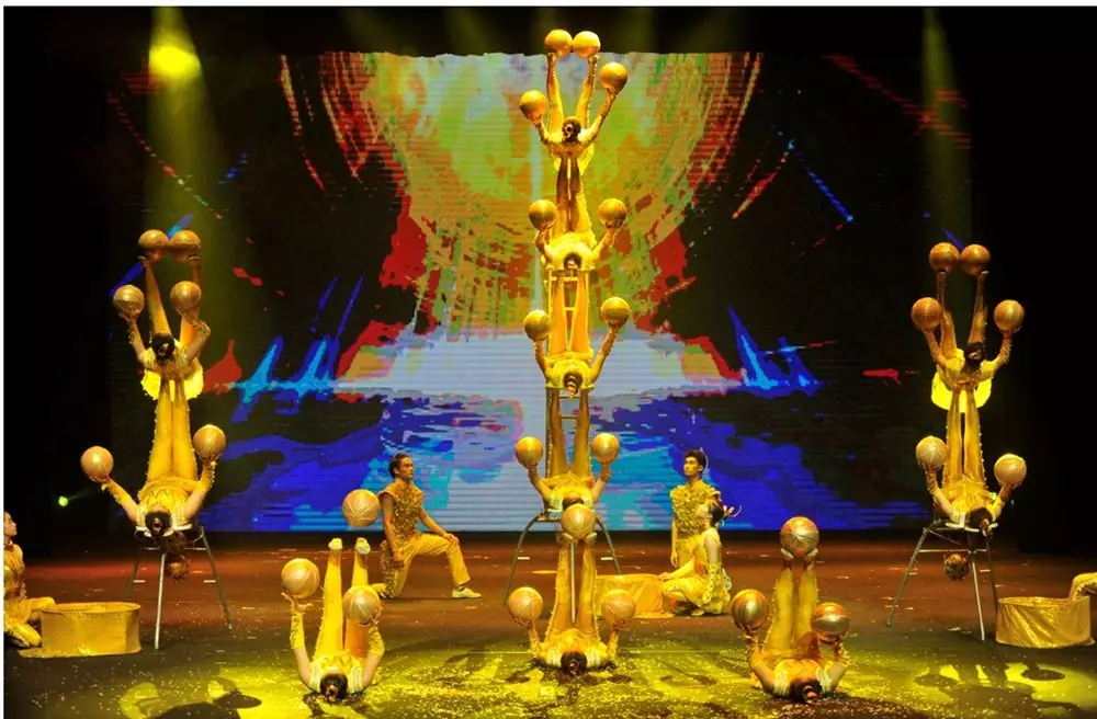 杂技与魔术荟萃精品汇演