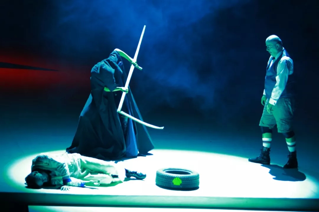 话剧《法律的例外》