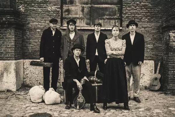 伊甸园的西方乐队南京演唱会