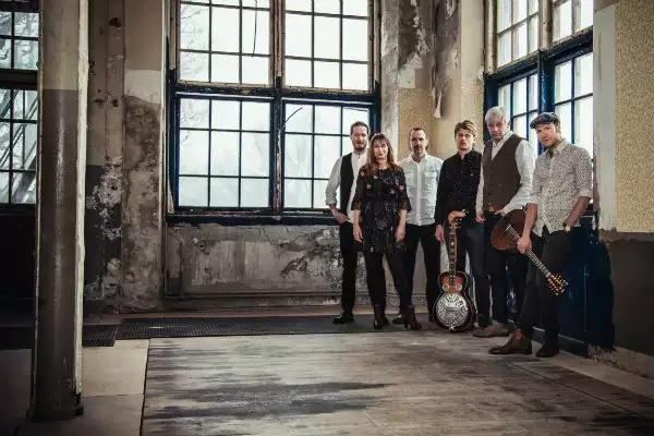 伊甸园的西方乐队南京演唱会