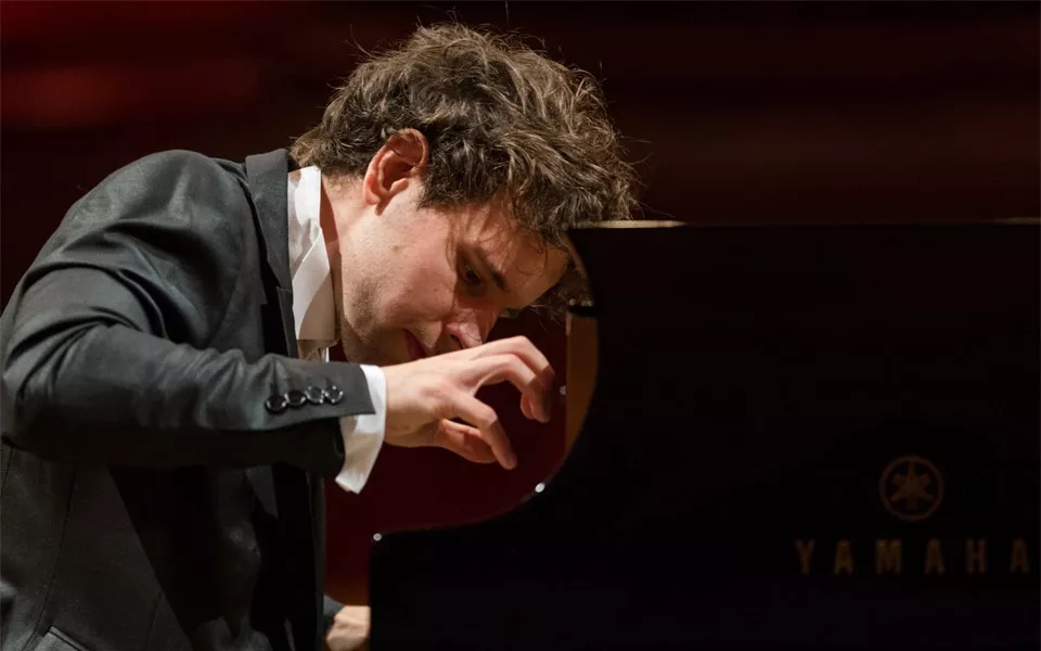 阿里奥萨•朱瑞尼克