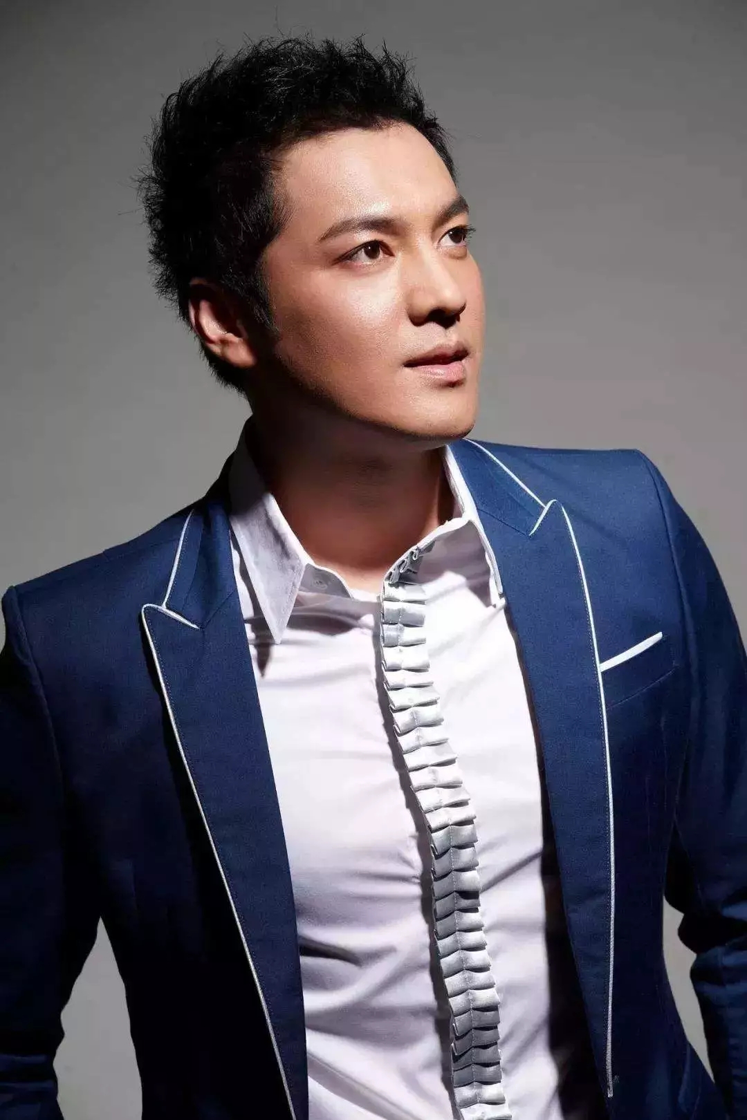 威龙星耀之夜群星演唱会