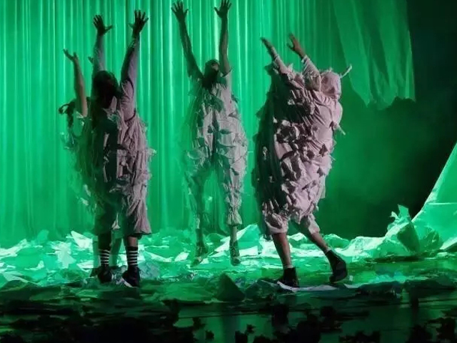 亲子剧疯狂废纸世界广州站