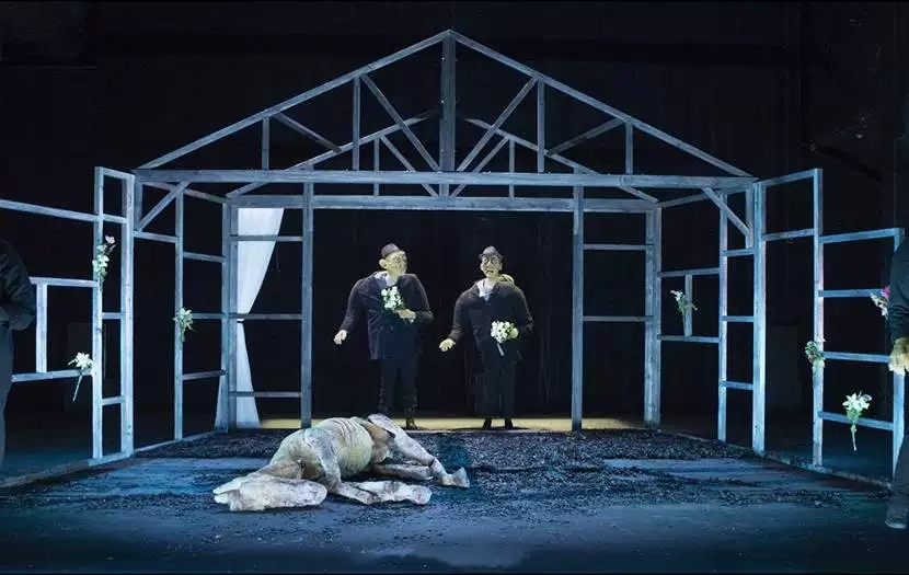 《被遗忘的归于尘土》