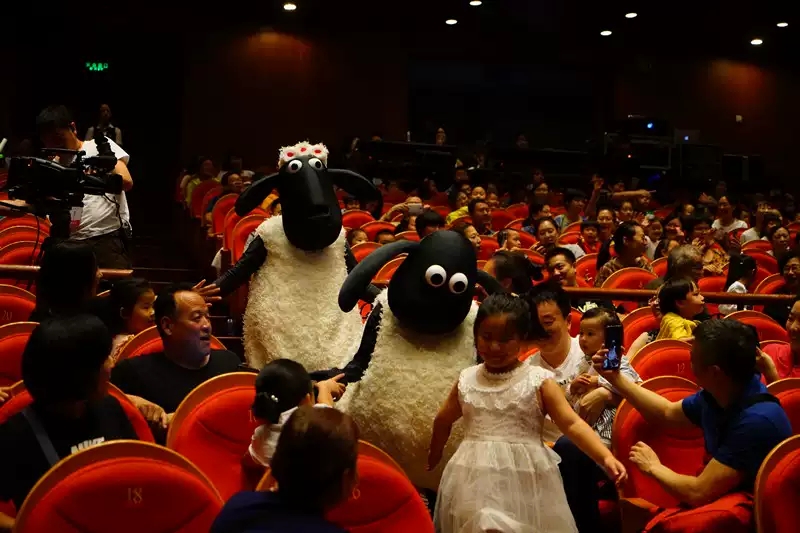 《小羊肖恩之外星来客》