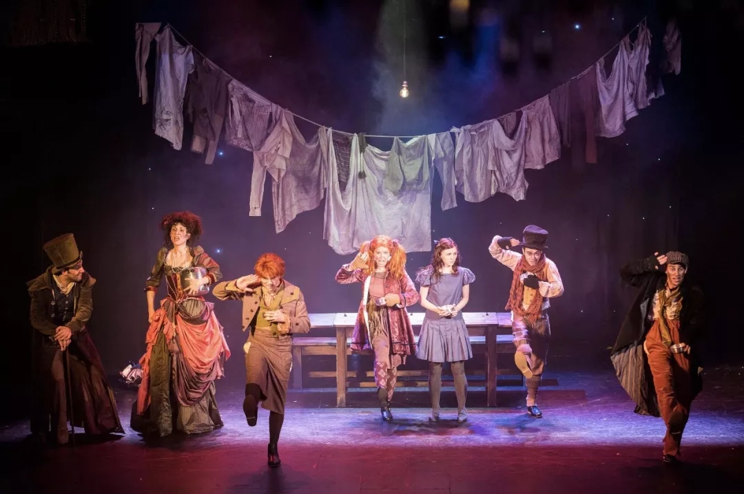 《卖火柴的小女孩》