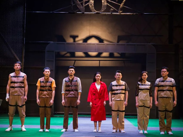 喜剧你好疯子乐山站