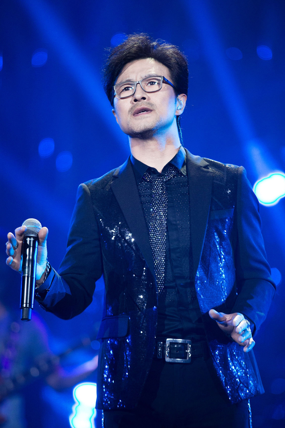 汪峰2019烟台巅峰之夜群星演唱会