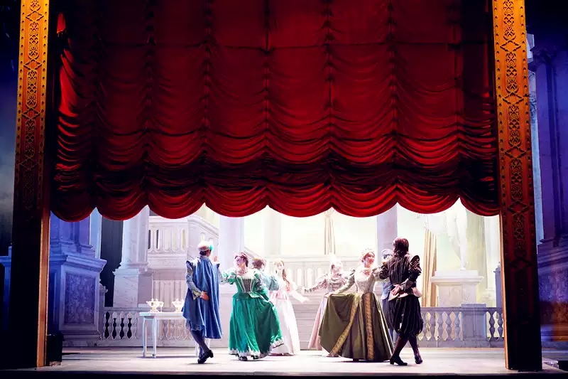 《莎士比亚别生气》