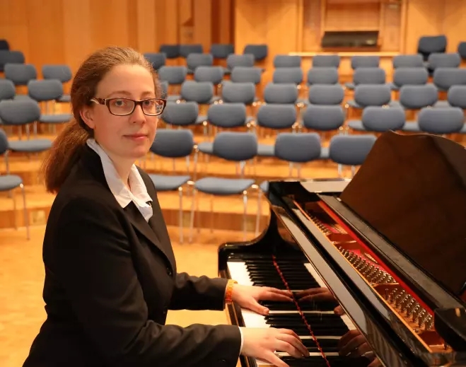 埃琳娜·苏切斯