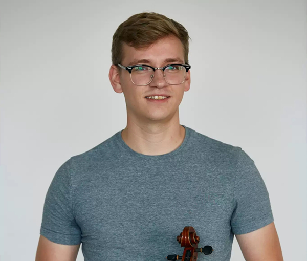 德米特里·伊维斯蒂夫