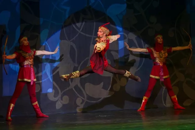 舞台剧一千零一夜