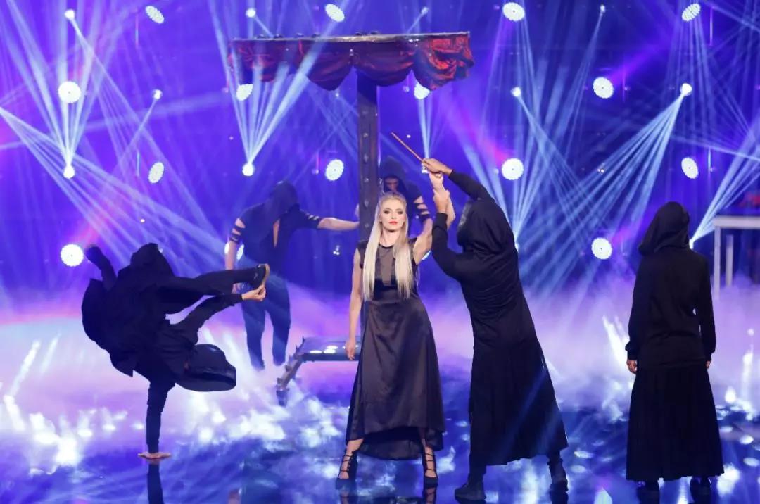 2019魔术秀摩天轮起源呼和浩特站