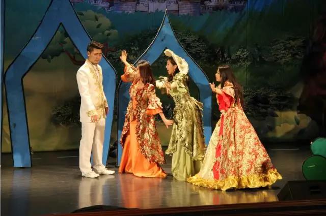 2019兜好玩艺术剧团童话剧灰姑娘上海站