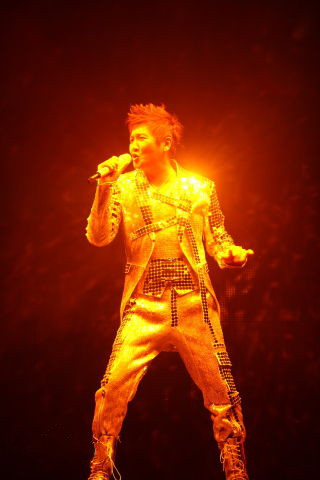 2021-2022旅游卫视跨年演唱会 2021-2022旅游卫视跨年演唱会