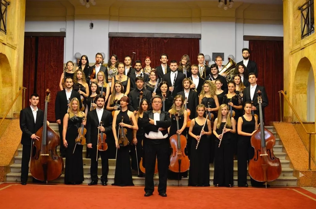 多克莱夫爱乐乐团