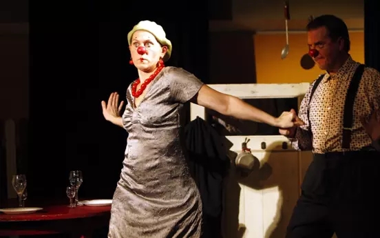 《PIIP和TUUT的欢乐晚餐》