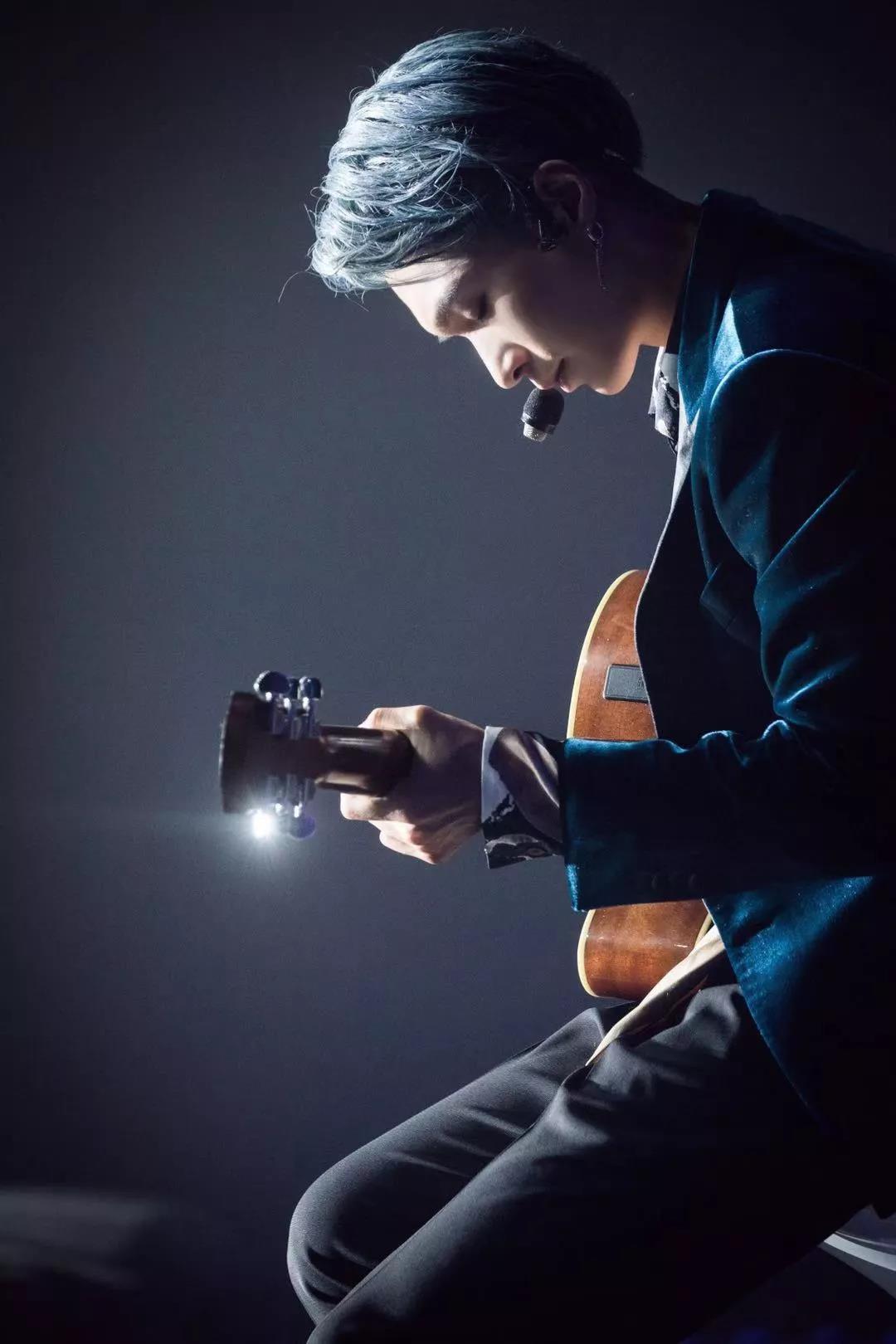 2023张艺兴深圳演唱会门票价格及演出安排一览