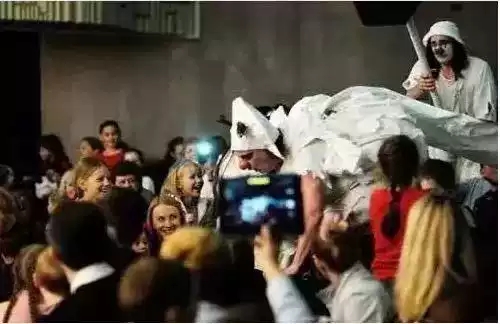 《疯狂的废纸世界》