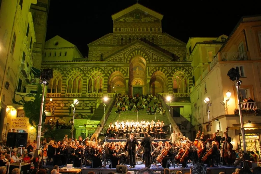 意大利纳维利爱乐乐团