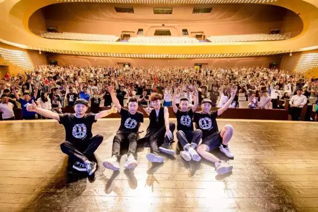 2020致敬beyond演唱会