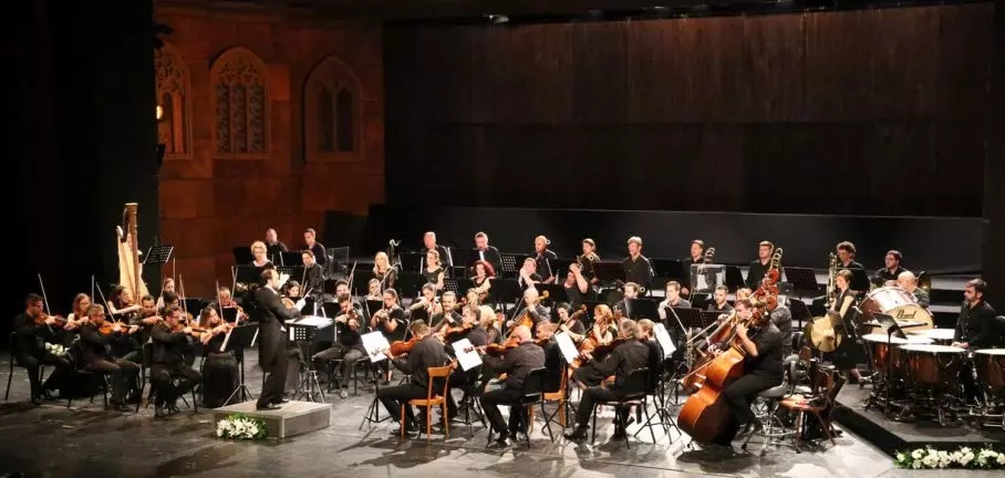 塞尔维亚交响乐团烟台音乐会