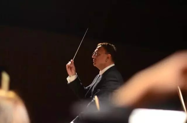 巴纳特爱乐乐团