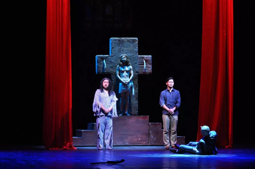 《乌龙山伯爵》