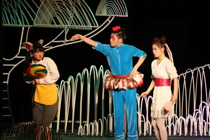 《农场来了陌生人》