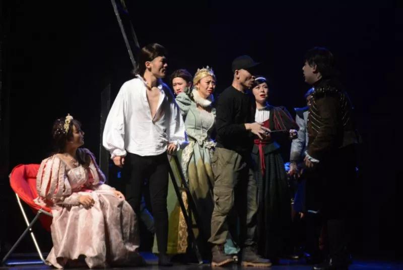 2021开心麻花爆笑舞台剧《莎士比亚别生气》-青岛站