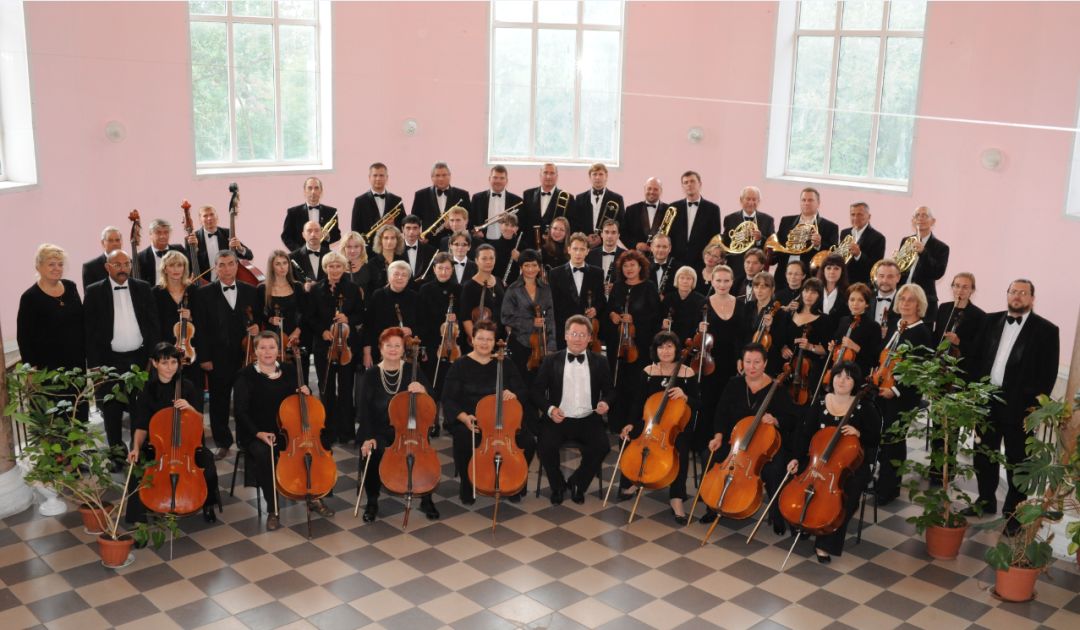 俄罗斯国家模范交响乐团