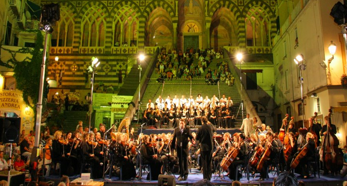 纳维利爱乐乐团青岛音乐会